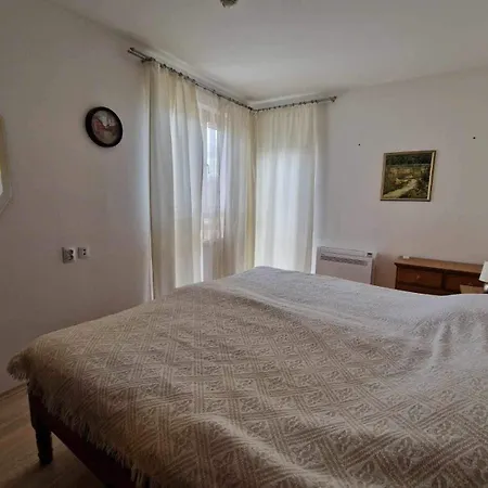 Saint John Hill Apartment *